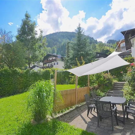 Holiday home Skilift-seeblick By Alpen Zell am See