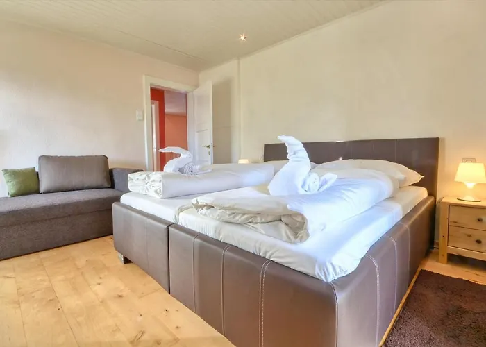 Holiday home Skilift-seeblick By Alpen Zell am See